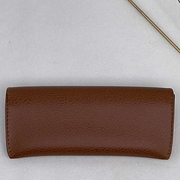 Ray-Ban Brown Leather Case with Microfiber Cloth - Picture 3 of 5